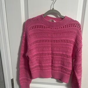 H&M Pink Cropped Sweater with Crew Neck and Relaxed Fit